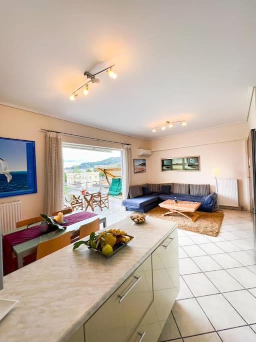 Mare Marina View 1 Apartment Xylokastro Bagian luar foto