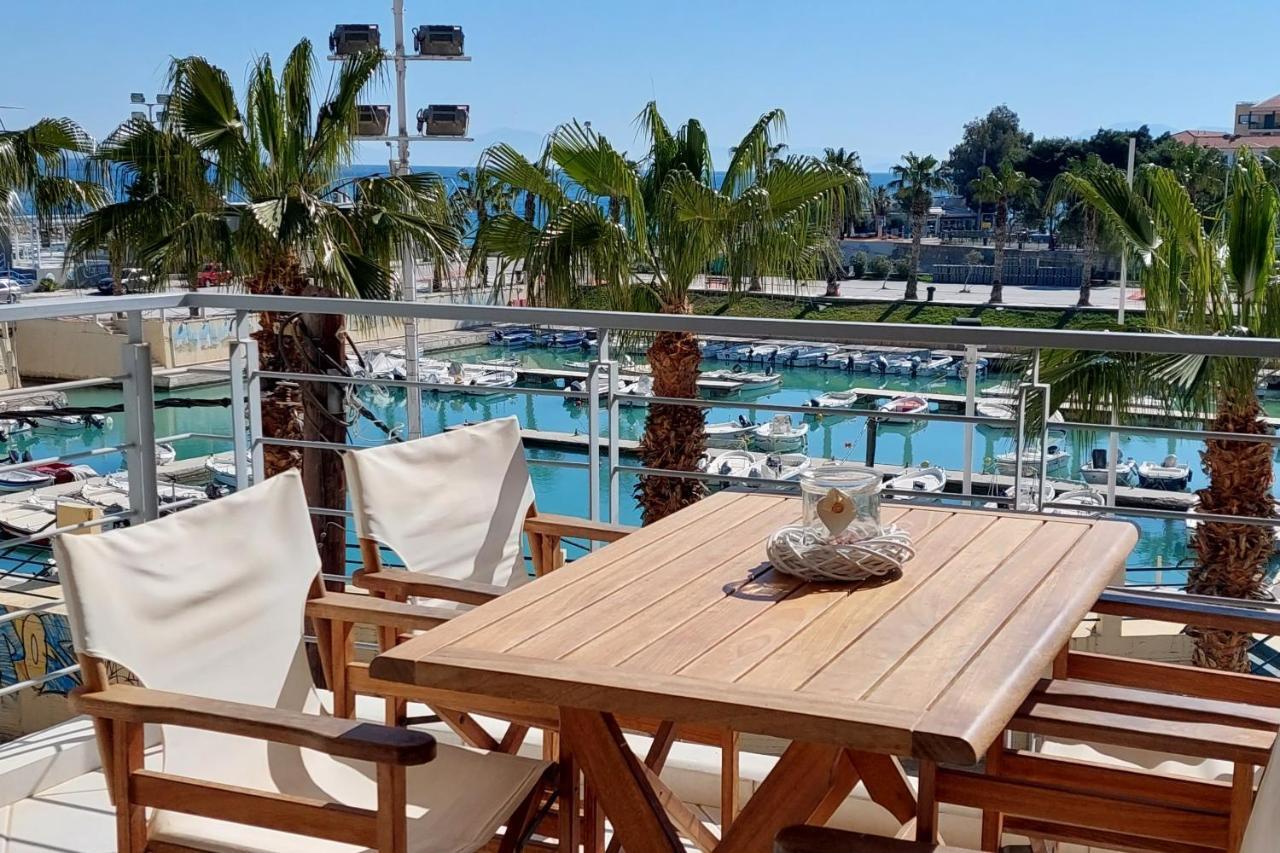 Mare Marina View 1 Apartment Xylokastro Bagian luar foto